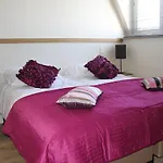 Amylia לינה וארוחת בוקר 4*